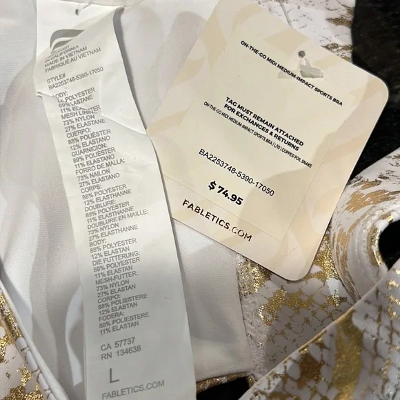 Fabletics On The Go Midi Medium Impact Sports Bra - Picture 13 of 15